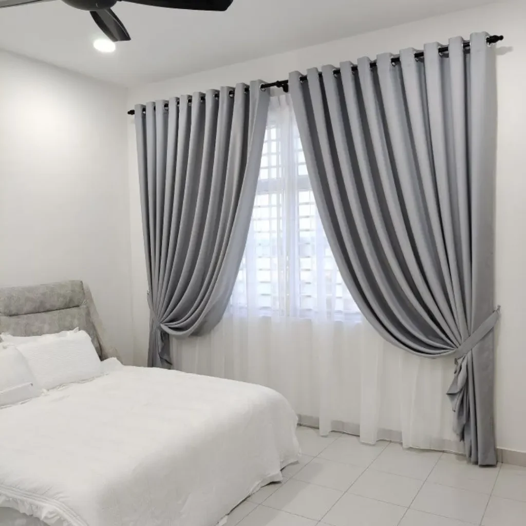 Bedroom velvet curtains